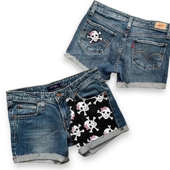 Levi's Pants - Levi’s Super Low Skull‎ Print Denim Cut Off Jean Shorts 29” Waist / Size 5
